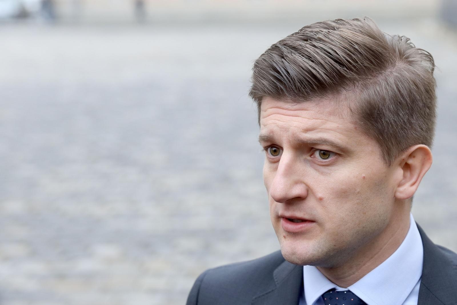 Marić o spornom zaposlenju sestre: "Ako je nešto krivo, spreman sam odstupiti"